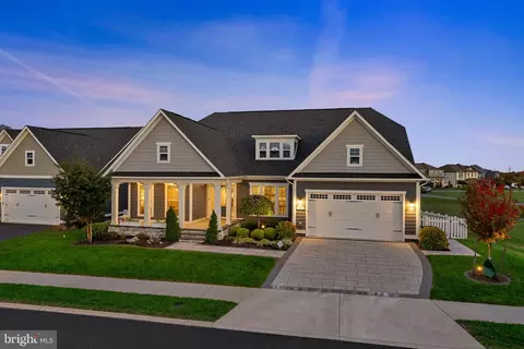 25712 Barncrest Ln, Aldie, VA 20105