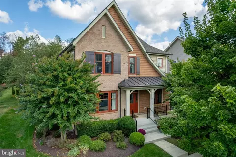 42266 Winter Haven Dr, Brambleton, VA 20148