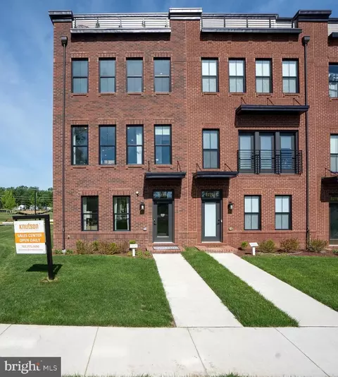 42106 Hazel Grove Ter, Ashburn, VA 20148