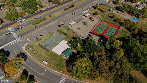 View/Area - 312 E Gordon St, Sterling, VA 20164 photo 1 of 3