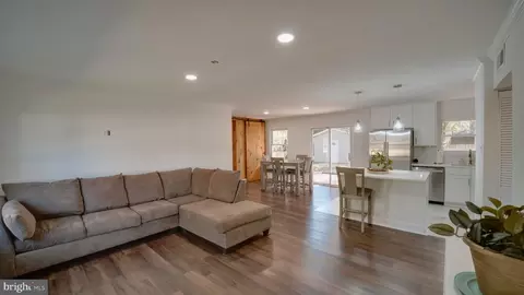 Living - 312 E Gordon St, Sterling, VA 20164 photo 1 of 1