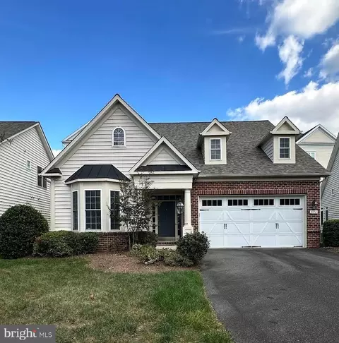 20763 Crescent Pointe Pl, Ashburn, VA 20147