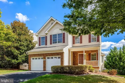 20250 Millstead Dr, Ashburn, VA 20147 photo 2