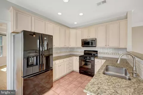 20250 Millstead Dr, Ashburn, VA 20147 photo 14