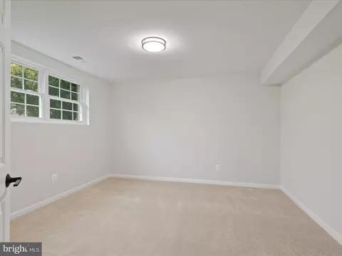 21098 Fireside Ct, Sterling, VA 20164 photo 38