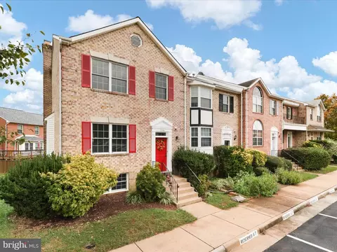 21098 Fireside Ct, Sterling, VA 20164 photo 3