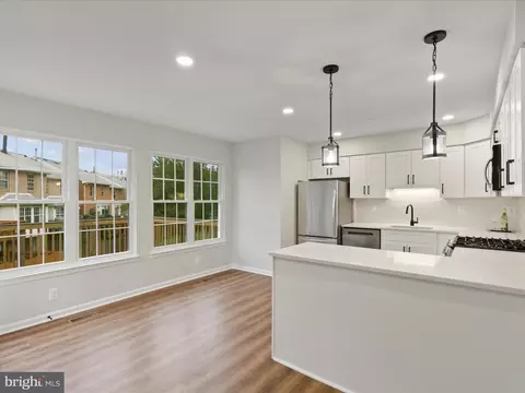 21098 Fireside Ct, Sterling, VA 20164 photo 17