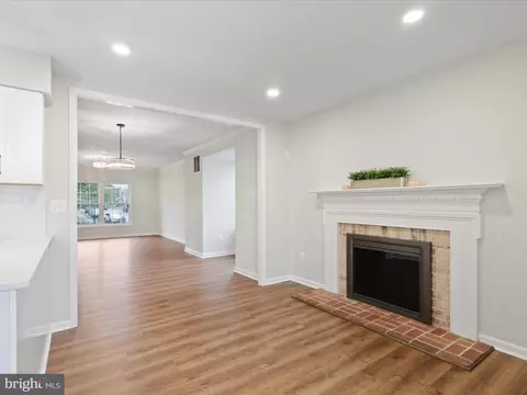 21098 Fireside Ct, Sterling, VA 20164 photo 15