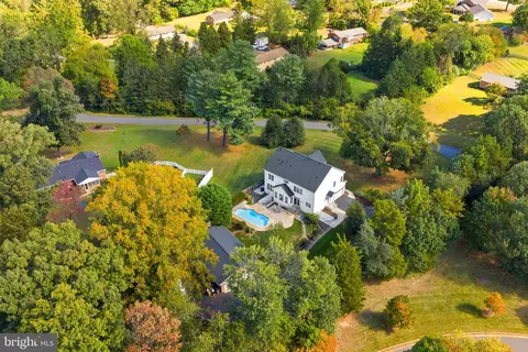 View/Area - 10 Crouch St, Sterling, VA 20165 photo 5 of 15