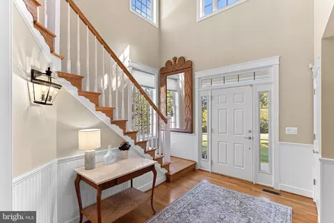 Entry Way - 10 Crouch St, Sterling, VA 20165 photo 2 of 7