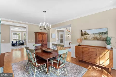 Dining - 10 Crouch St, Sterling, VA 20165 photo 3 of 3