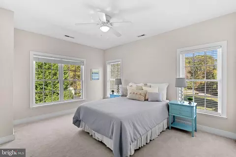 Bedroom - 10 Crouch St, Sterling, VA 20165 photo 4 of 11