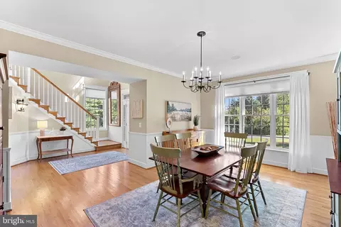 Dining - 10 Crouch St, Sterling, VA 20165 photo 1 of 3