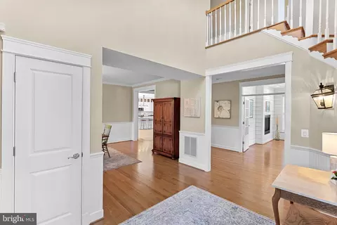Entry Way - 10 Crouch St, Sterling, VA 20165 photo 3 of 7
