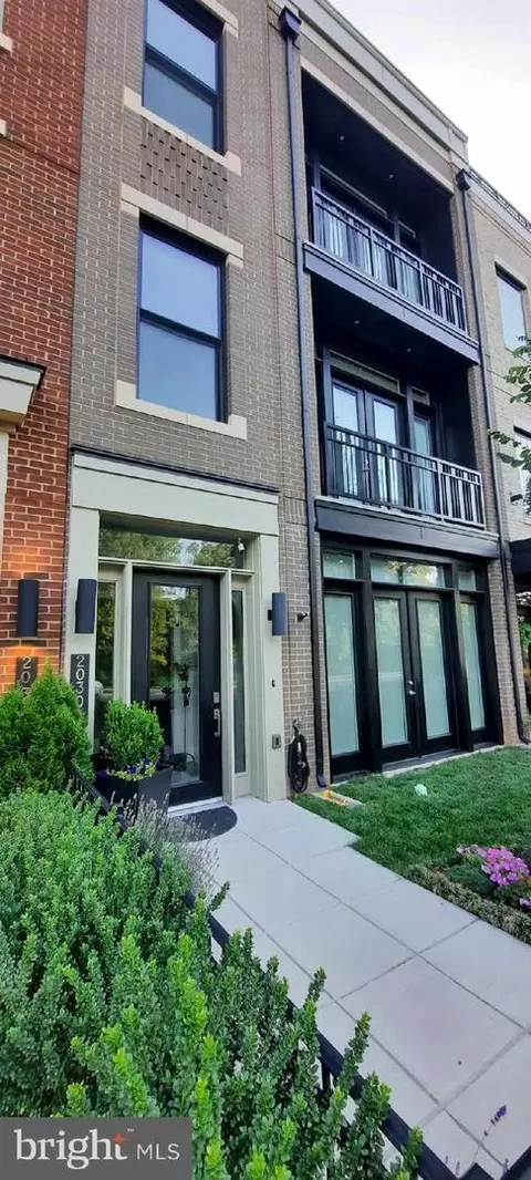 20304 Northpark Dr, Ashburn, VA 20147