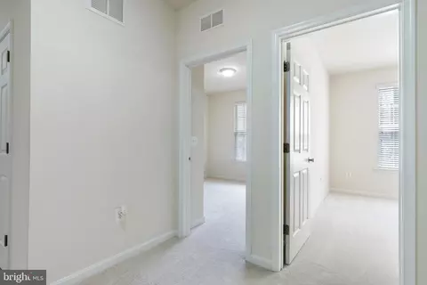 Entry Way - 43841 Centergate Dr, Ashburn, VA 20148 photo 5 of 5
