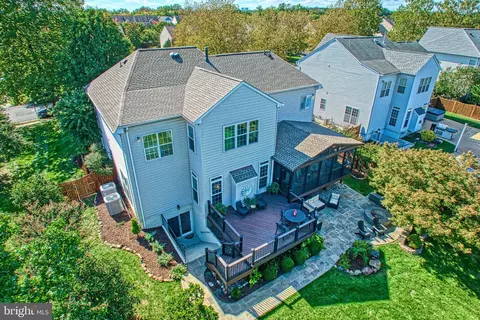View/Area - 22083 Vantage Pointe Pl, Ashburn, VA 20148 photo 5 of 9