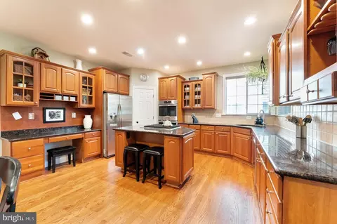 Kitchen - 22083 Vantage Pointe Pl, Ashburn, VA 20148 photo 2 of 3