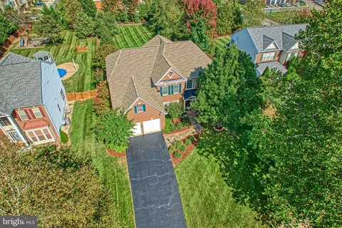 View/Area - 22083 Vantage Pointe Pl, Ashburn, VA 20148 photo 1 of 9