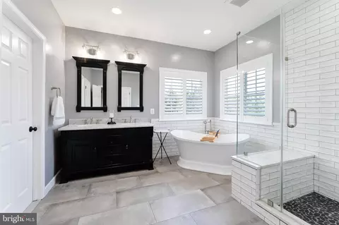 Bath - 22083 Vantage Pointe Pl, Ashburn, VA 20148 photo 1 of 5