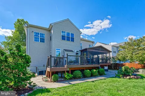 Exterior - 22083 Vantage Pointe Pl, Ashburn, VA 20148 photo 12 of 20