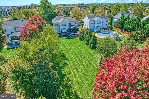 View/Area - 22083 Vantage Pointe Pl, Ashburn, VA 20148 photo 7 of 9