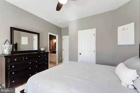 Bedroom - 22083 Vantage Pointe Pl, Ashburn, VA 20148 photo 6 of 6
