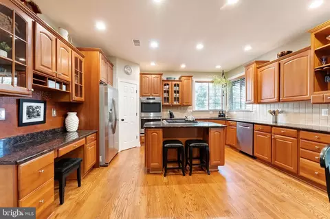 Kitchen - 22083 Vantage Pointe Pl, Ashburn, VA 20148 photo 1 of 3