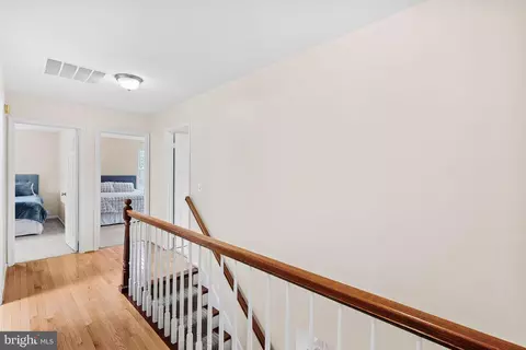 18 Christopher Ln, Sterling, VA 20165 photo 31