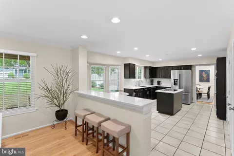 18 Christopher Ln, Sterling, VA 20165 photo 20