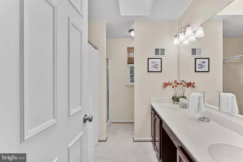 18 Christopher Ln, Sterling, VA 20165 photo 54