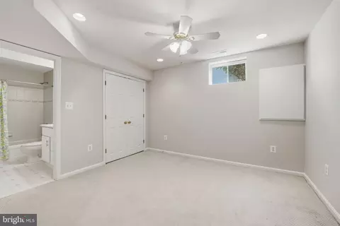 Bedroom - 21507 Tithables Cir, Broadlands, VA 20148 photo 6 of 6