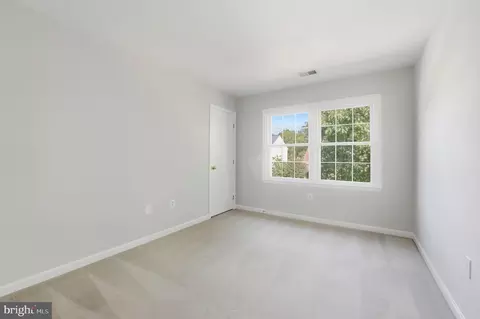 Bedroom - 21507 Tithables Cir, Broadlands, VA 20148 photo 2 of 6