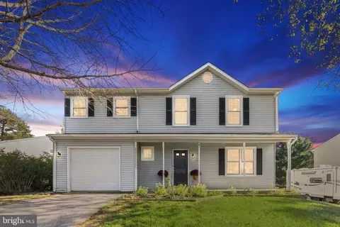 27 Mills Ct, Lovettsville, VA 20180