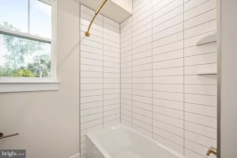 Bath - 44577 Strabane Ter, Ashburn, VA 20147 photo 7 of 7