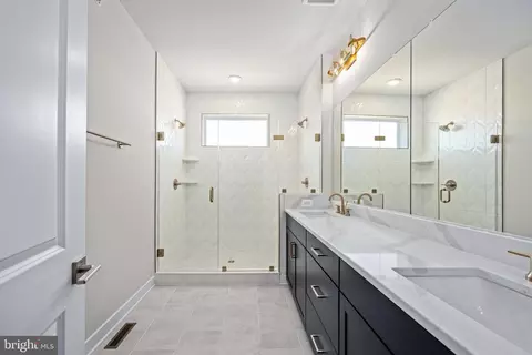 Bath - 44577 Strabane Ter, Ashburn, VA 20147 photo 4 of 7