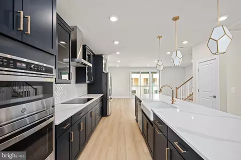 Kitchen - 44577 Strabane Ter, Ashburn, VA 20147 photo 1 of 3