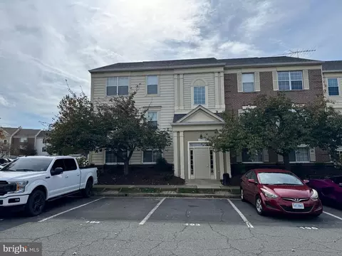 1129 Huntmaster Ter NE #301, Leesburg, VA 20176