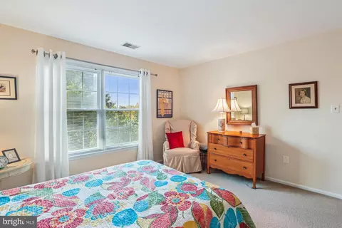 Bedroom - 20679 Riptide Sq, Sterling, VA 20165 photo 5 of 7