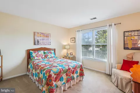 Bedroom - 20679 Riptide Sq, Sterling, VA 20165 photo 4 of 7
