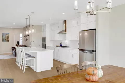 Entry Way - 22088 Midmoore Dr, Ashburn, VA 20148 photo 1 of 7