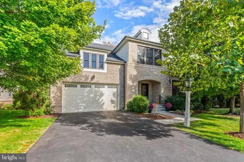 23292 April Mist Pl, Brambleton, VA 20148