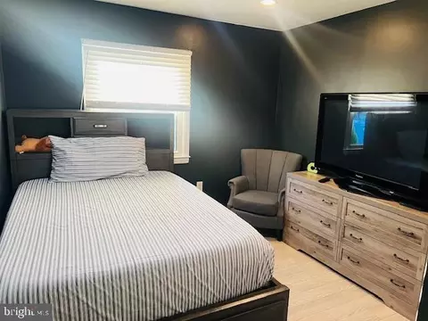 Bedroom - 304 E Gordon St E, Sterling, VA 20164 photo 1 of 3