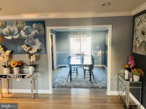Entry Way - 304 E Gordon St E, Sterling, VA 20164 photo 2 of 2