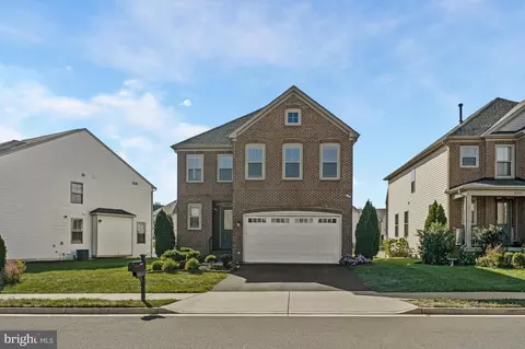 42417 Leeds Field Dr, Chantilly, VA 20152