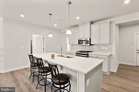 46270 Mt Allen Ter #201, Sterling, VA 20164