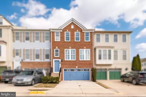 102 Great Laurel Sq SE, Leesburg, VA 20175