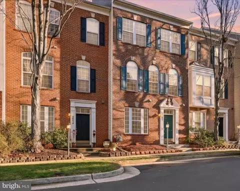 46212 Wales Ter, Sterling, VA 20165