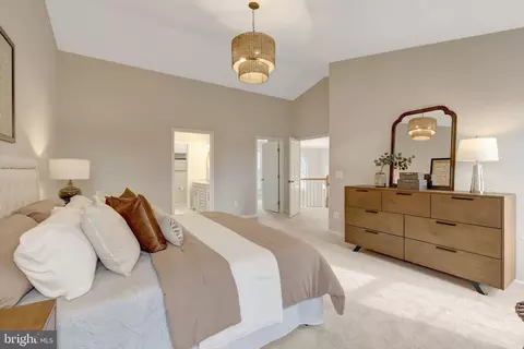Bedroom - 47425 River Crest St, Sterling, VA 20165 photo 3 of 6