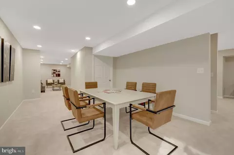 Dining - 47425 River Crest St, Sterling, VA 20165 photo 4 of 4